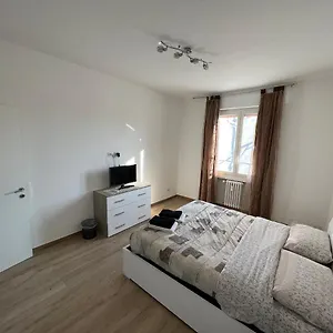 Гостевой дом Paul House 